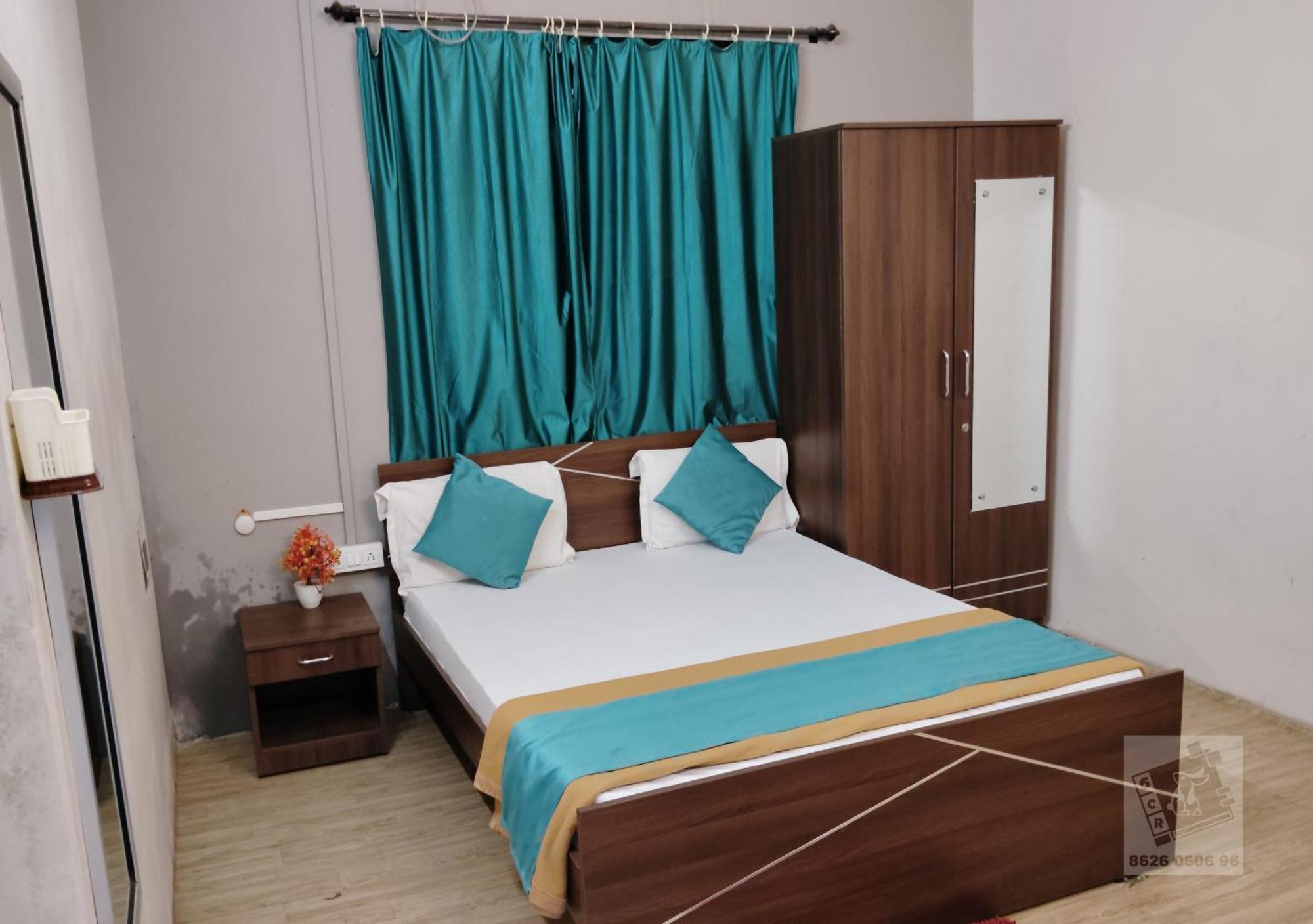 6 Cr Hotel Natraj Railway Station Aurangabad  Buitenkant foto