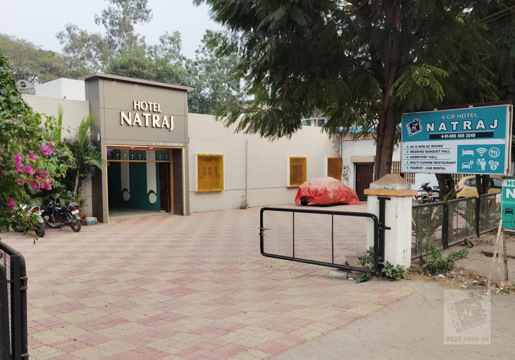 6 Cr Hotel Natraj Railway Station Aurangabad  Buitenkant foto
