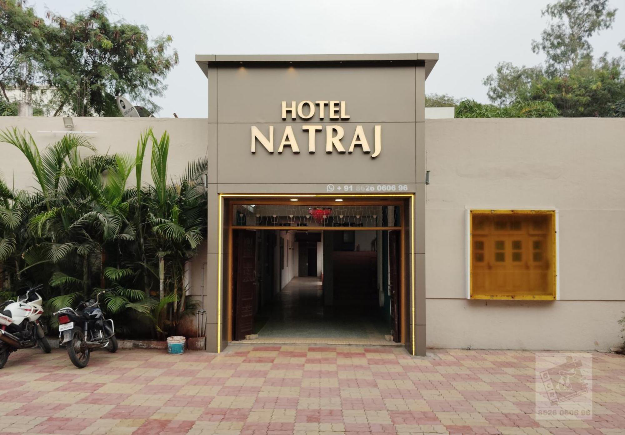 6 Cr Hotel Natraj Railway Station Aurangabad  Buitenkant foto